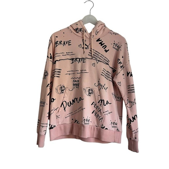 Puma Tops - Puma Classics Logo Hoodie Size Small